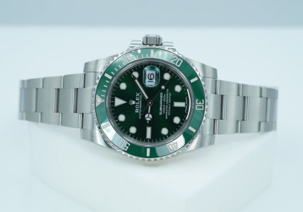 Rolex 116610LV SUBMARINER HULK GREEN DIAL GREEN BEZEL 2019 FULL SET - Image 10