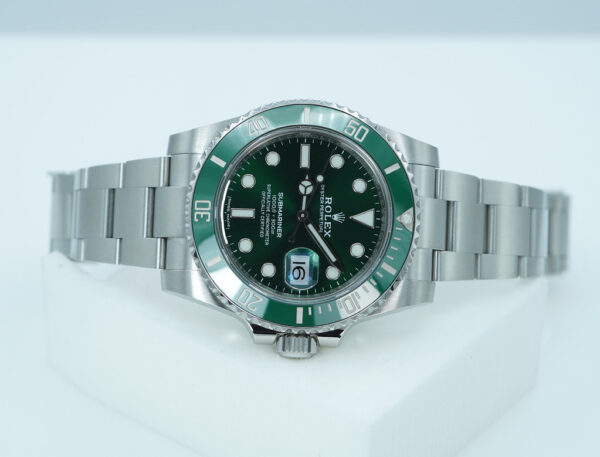 Rolex 116610LV SUBMARINER HULK GREEN DIAL GREEN BEZEL 2019 FULL SET - Image 9