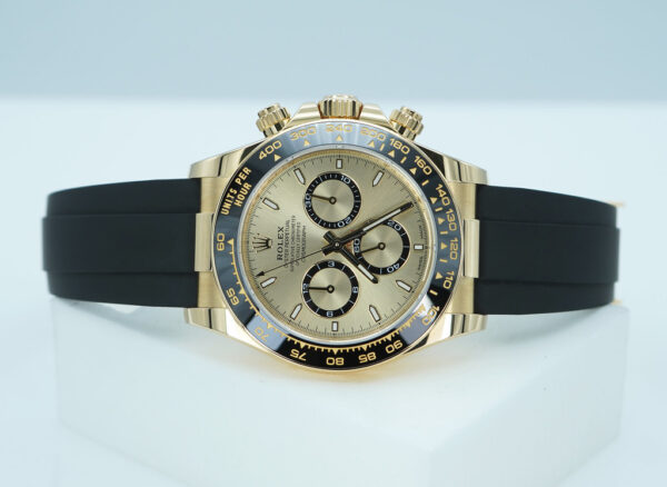 Rolex 126518LN DAYTONA YELLOW GOLD CHAMPAGNE DIAL OYSTERFLEX NEW MODEL 2024 FULL SET - Image 10
