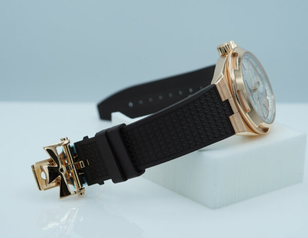 Vacheron CONSTANTIN OVERSEAS DUAL TIME 7900V ROSE GOLD 2023 WARRANTY FULL SET - Image 5