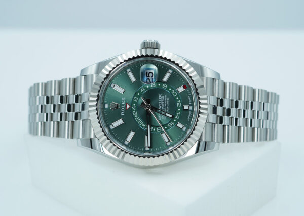 Rolex 336934 SKY-DWELLER MINT GREEN DIAL JUBILEE BAND NEW MODEL 2024 WARRANTY FULL SET - Image 10