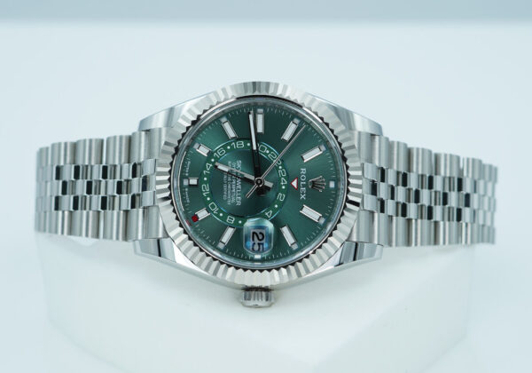 Rolex 336934 SKY-DWELLER MINT GREEN DIAL JUBILEE BAND NEW MODEL 2024 WARRANTY FULL SET - Image 9
