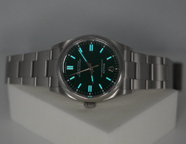 Rolex 126000 OYSTER PERPETUAL 36 GREEN DIAL 2021 WARRANTY FULL SET - Image 11