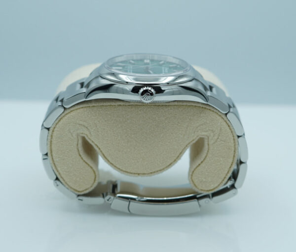 Rolex 126000 OYSTER PERPETUAL 36 GREEN DIAL 2021 WARRANTY FULL SET - Image 3