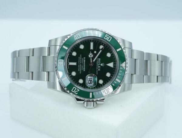 Rolex 116610LV SUBMARINER HULK GREEN DIAL GREEN BEZEL 2020 FULL SET - Image 9
