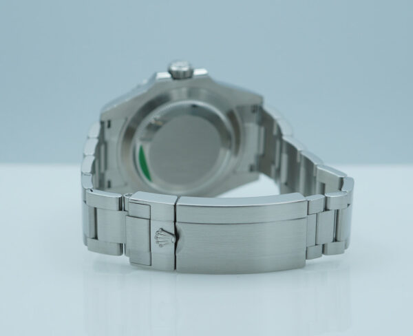Rolex 124060 SUBMARINER NO DATE 41 NEW MODEL 2023 WARRANTY FULL SET - Image 7
