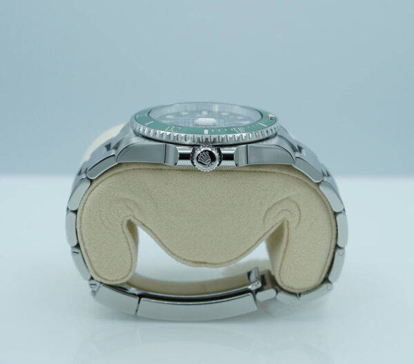 Rolex 116610LV SUBMARINER HULK GREEN DIAL GREEN BEZEL 2020 FULL SET - Image 3