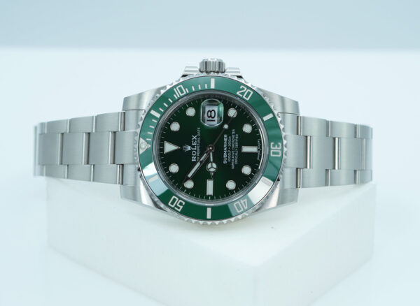 Rolex 116610LV SUBMARINER HULK GREEN DIAL GREEN BEZEL 2020 FULL SET - Image 10