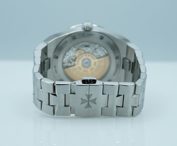 Vacheron CONSTANTIN OVERSEAS 4000V MOONPHASE RETROGRADE DATE BLUE DIAL 2025 FULL SET - Image 7