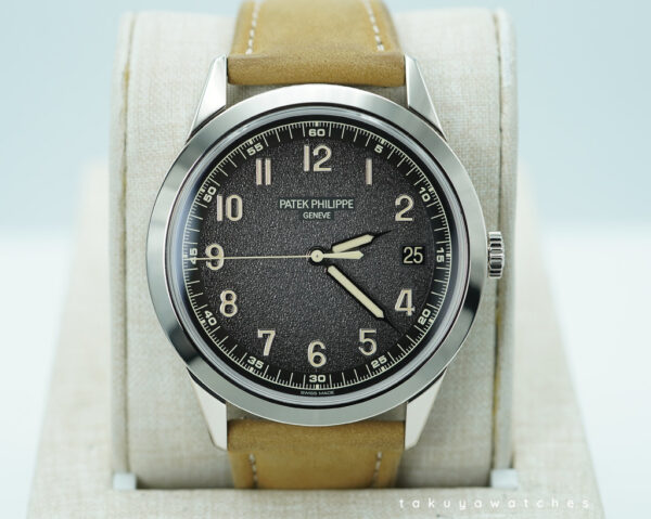 Patek PHILIPPE 5226G CALATRAVA WHITE GOLD CHARCOAL GRAY DIAL 2024 FULL SET