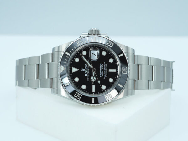 Rolex 126610LN SUBMARINER DATE 41 NEW MODEL 2021 WARRANTY FULL SET - Image 10