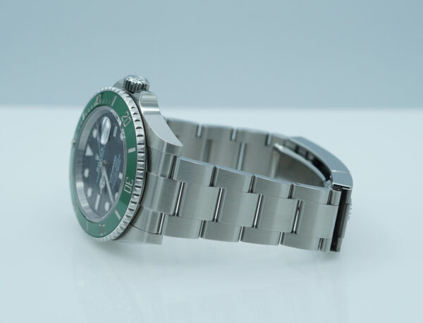 Rolex 126610LV SUBMARINER 41 GREEN MARK 2 BEZEL BLACK DIAL 2024 FULL SET - Image 6