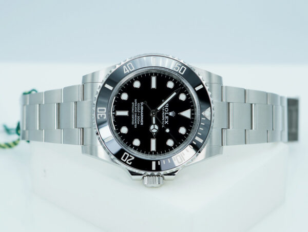 BRAND NEW Rolex 124060 SUBMARINER NO DATE 41 NEW MODEL 2025 WARRANTY FULL SET - Image 9