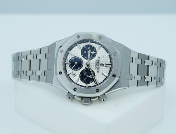 Audemars PIGUET ROYAL OAK CHRONO 26315ST BLUE SILVER DIAL 38MM 2022 FULL SET - Image 9