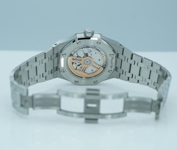 Audemars PIGUET ROYAL OAK 15550ST BLUE DIAL 37MM 2024 WARRANTY FULL SET - Image 8