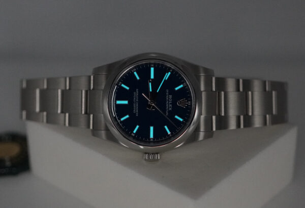 BRAND NEW Rolex 124200 OYSTER PERPETUAL 34 MED BLUE DIAL NEW 2025 MODEL FULL SET - Image 11