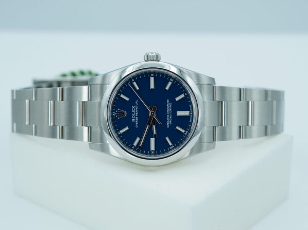 BRAND NEW Rolex 124200 OYSTER PERPETUAL 34 MED BLUE DIAL NEW 2025 MODEL FULL SET - Image 10