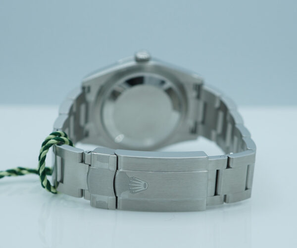 BRAND NEW Rolex 124200 OYSTER PERPETUAL 34 MED BLUE DIAL NEW 2025 MODEL FULL SET - Image 7