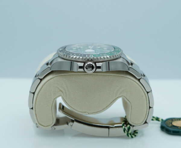 Rolex 126729VTNR GMT MASTER 2 18K WHITE GOLD GREEN DIAL NEW 2025 MODEL FULL SET - Image 4