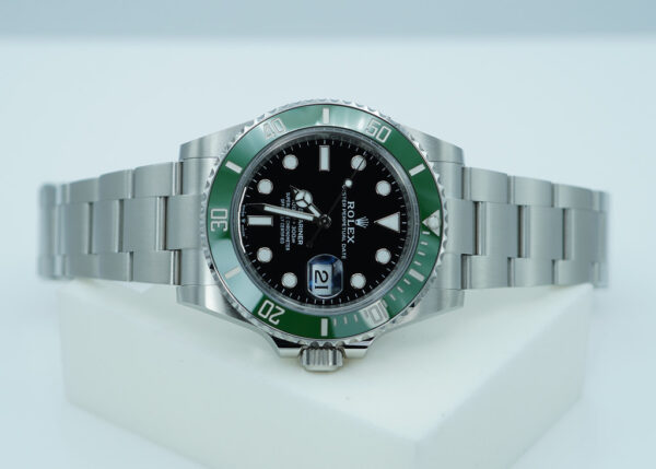 Rolex 126610LV SUBMARINER 41 GREEN MARK 2 BEZEL BLACK DIAL 2024 FULL SET - Image 9