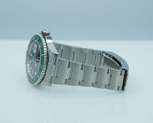 Rolex 126610LV SUBMARINER 41 GREEN MARK 2 BEZEL BLACK DIAL 2024 FULL SET - Image 5