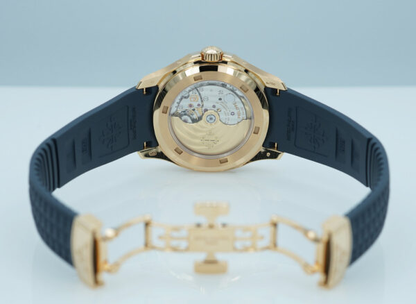 BRAND NEW Patek PHILIPPE 5261R AQUANAUT ANNUAL CALENDAR ROSE GOLD BLUE DIAL 2025 FULL SET - Image 8