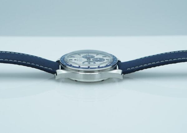 BRAND NEW Omega SPEEDMASTER SILVER SNOOPY AWARD 50TH ANNIVERSARY 2025 FULL SET - Image 4