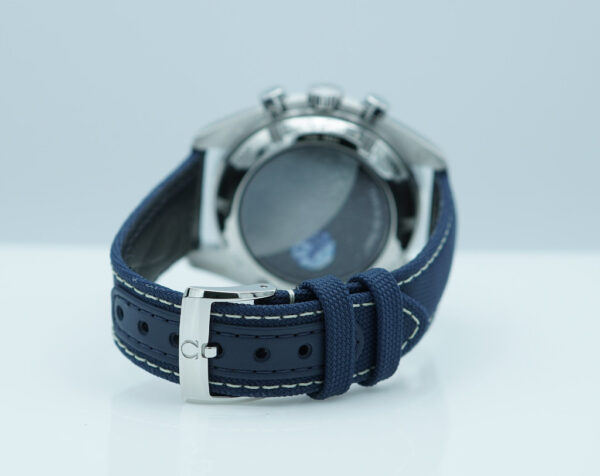 BRAND NEW Omega SPEEDMASTER SILVER SNOOPY AWARD 50TH ANNIVERSARY 2025 FULL SET - Image 7