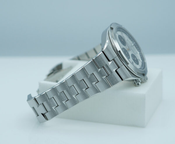 Vacheron CONSTANTIN OVERSEAS CHRONOGRAPH 5520V PANDA DIAL 2024 NEW MODEL FULL SET - Image 6