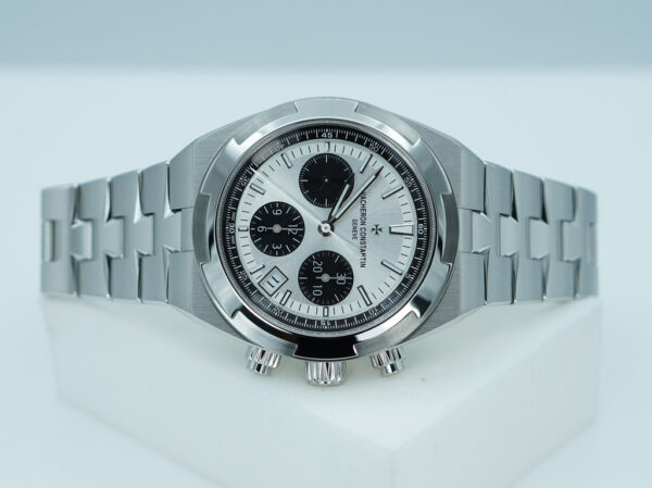 Vacheron CONSTANTIN OVERSEAS CHRONOGRAPH 5520V PANDA DIAL 2024 NEW MODEL FULL SET - Image 9