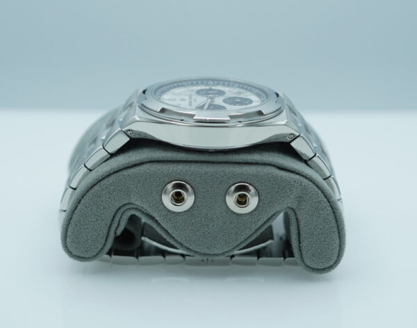 Vacheron CONSTANTIN OVERSEAS CHRONOGRAPH 5520V PANDA DIAL 2024 NEW MODEL FULL SET - Image 4