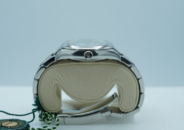 BRAND NEW Rolex 126000 OYSTER PERPETUAL 36 TIFFANY TURQUOISE DIAL 2025 FULL SET - Image 4