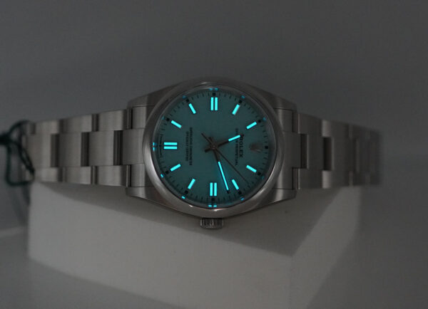 BRAND NEW Rolex 126000 OYSTER PERPETUAL 36 TIFFANY TURQUOISE DIAL 2025 FULL SET - Image 11
