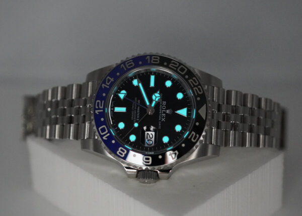 Rolex 126710BLNR GMT MASTER 2 BLACK BLUE BEZEL JUBILEE 2024 WARRANTY FULL SET - Image 11