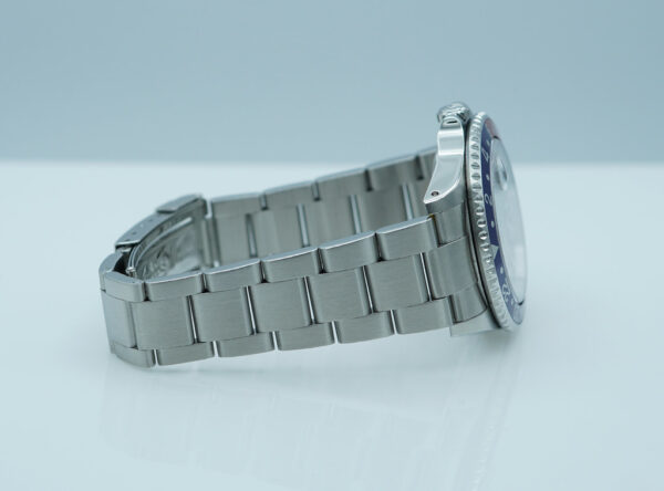Rolex CPO 16710BLRO GMT MASTER 2 PEPSI RED BLUE BEZEL P SERIAL BOXES PAPERS - Image 6