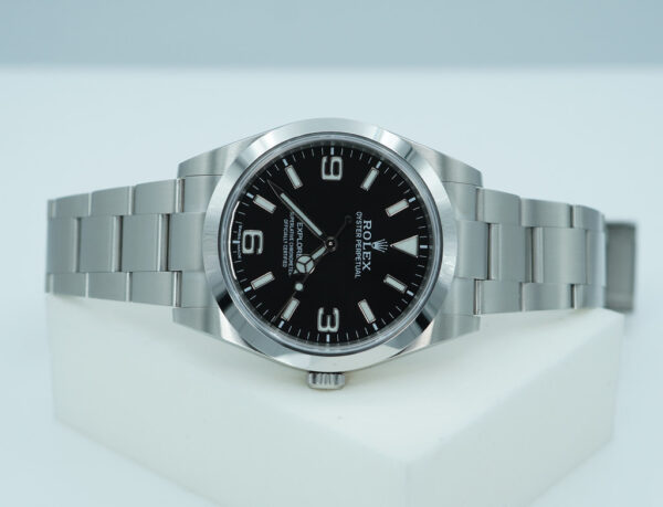Rolex 214270 EXPLORER FULL LUME DIAL 39MM 2019 FULL SET - Image 9