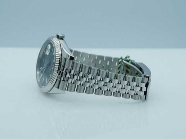 NEW Rolex 126334 DATEJUST 41 FLUTED BEZEL MINT GREEN DIAL JUBILEE BAND 2024 FULL SET - Image 5