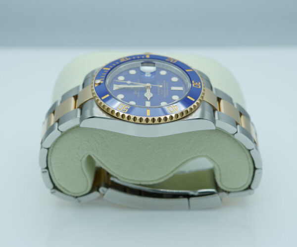 Rolex 116613LB SUBMARINER BLUESY 18K YELLOW GOLD STEEL FLAT BLUE DIAL 2012 FULL SET - Image 4