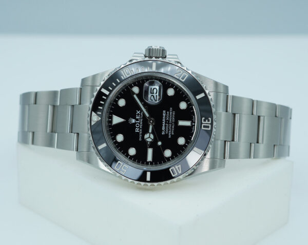 Rolex 126610LN SUBMARINER DATE 41 NEW MODEL 2021 WARRANTY FULL SET - Image 10