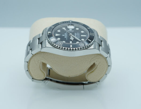 Rolex 126610LN SUBMARINER DATE 41 NEW MODEL 2021 WARRANTY FULL SET - Image 4