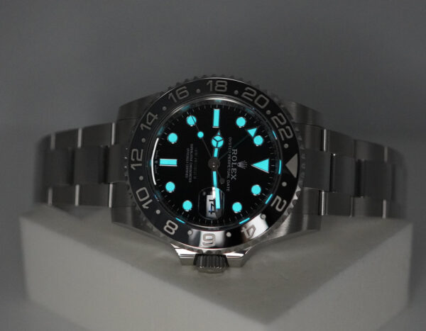 Rolex 126710GRNR GMT MASTER II BLACK GREY BEZEL OYSTER BAND 2024 WARRANTY FULL SET - Image 11