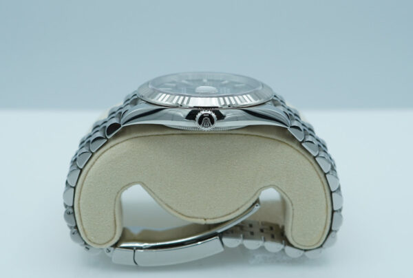 Rolex 126334 DATEJUST 41 FLUTED BEZEL SLATE DIAL JUBILEE BAND 2025 FULL SET - Image 3