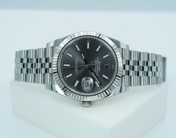 Rolex 126334 DATEJUST 41 FLUTED BEZEL SLATE DIAL JUBILEE BAND 2025 FULL SET - Image 9