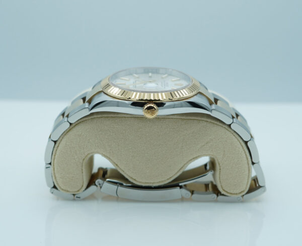 Rolex 126333 DATEJUST 41 18K YELLOW GOLD STEEL SILVER DIAL FULL SET - Image 4
