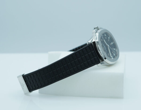 Patek PHILIPPE 5064A AQUANAUT QUARTZ STAINLESS STEEL 35MM 2015 EXTRA STRAPS BOX PAPERS - Image 6