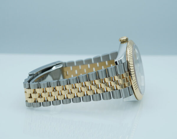 Rolex 126333 DATEJUST 41 YELLOW GOLD STEEL CHAMPAGNE DIAMOND DIAL JUBILEE BAND 2024 FULL SET - Image 6