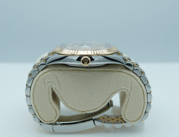 Rolex 126333 DATEJUST 41 YELLOW GOLD STEEL CHAMPAGNE DIAMOND DIAL JUBILEE BAND 2024 FULL SET - Image 3