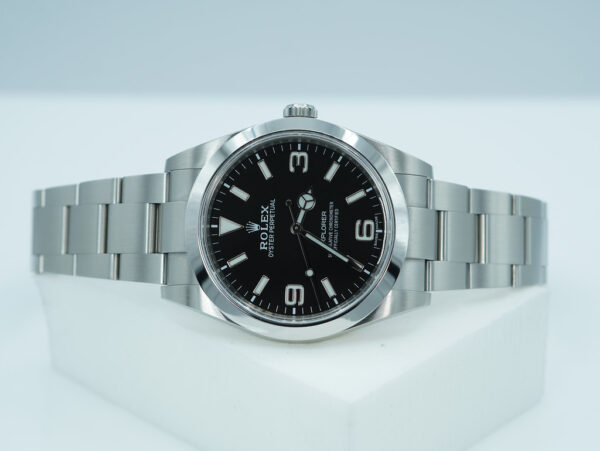 Rolex 214270 EXPLORER FULL LUME DIAL 39MM 2018 FULL SET - Image 10