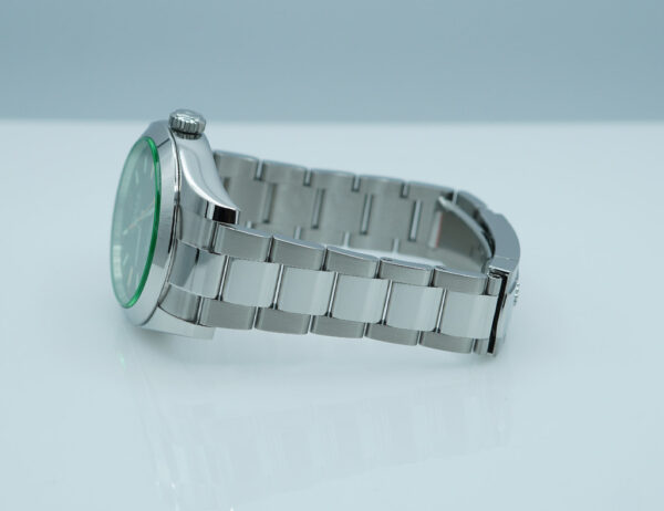 Rolex 116400GV MILGAUSS GREEN CRYSTAL BLACK DIAL 2018 FULL SET - Image 6