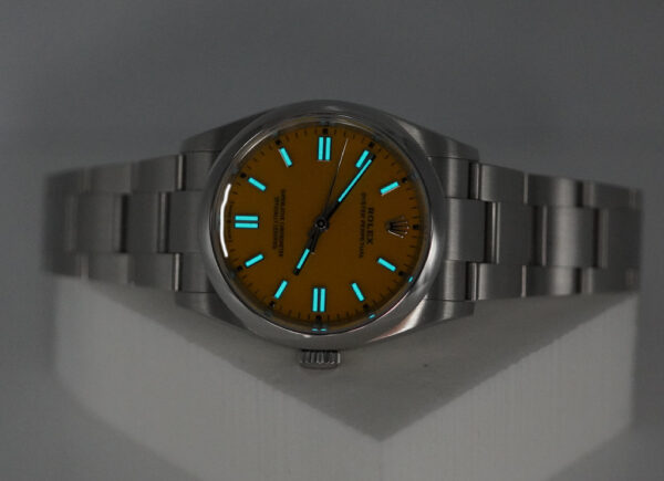 Rolex 126000 OYSTER PERPETUAL 36 YELLOW DIAL 2021 WARRANTY FULL SET - Image 11